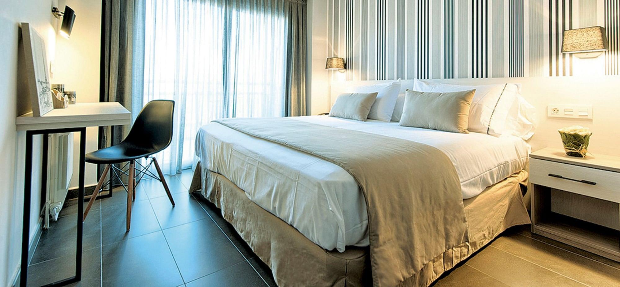 New Hotel Colon Mataró Esterno foto