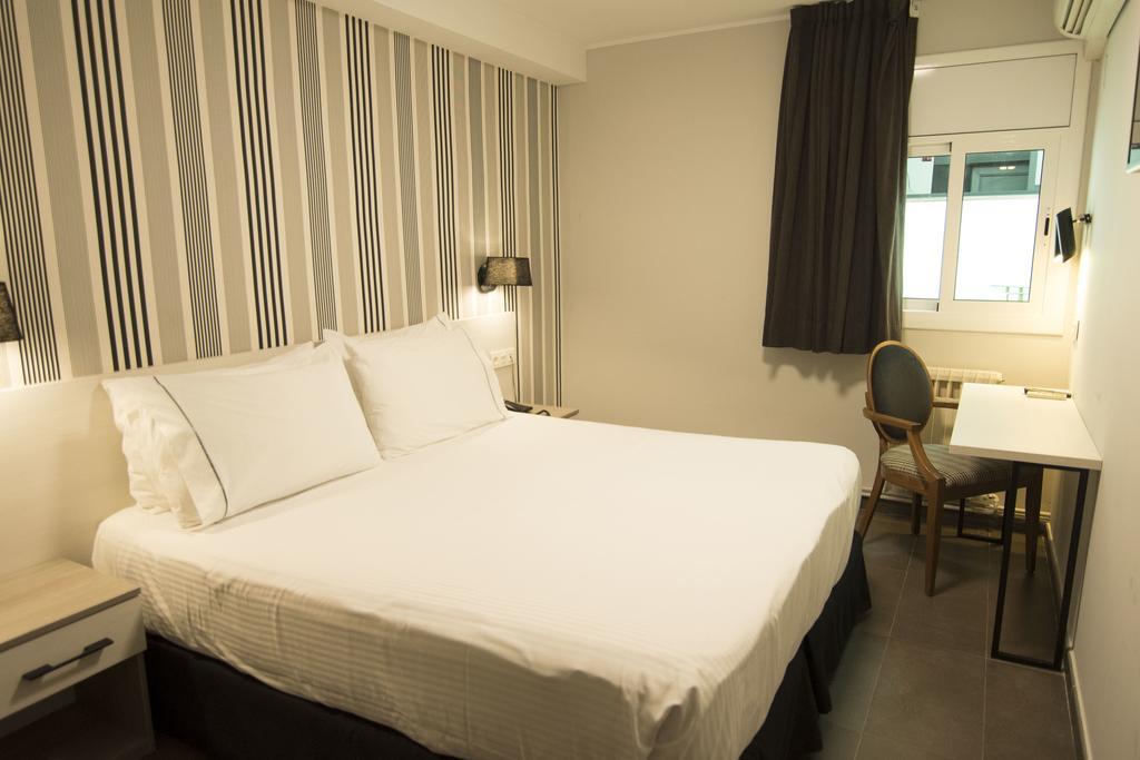 New Hotel Colon Mataró Camera foto